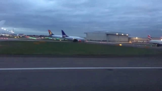 Westbound takeoff from Heathrow in an Embraer E-190 (Bulgaria Air)