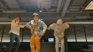 JUNGHWAN, MASHIHO, HYUNSUK DANCE COVER