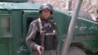 Policial afegão mata três americanos em hospital de Cabul