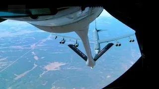 KC-135 Stratotanker Refuel a B-52 Stratofortress