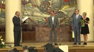 Торжественная церемония вручения красных дипломов выпускникам  МГУ имени М.В. Ломоносова  .
