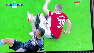 Mctominay having some wrestling with jesus #arsenal #united