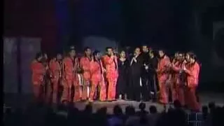 Don Antonio Aguilar acompañado de su familia y la banda el recodo canta "Tristes Recuerdos"