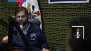 Presidente Gabriel Boric en entrevista con Radio María Reina en Calama.