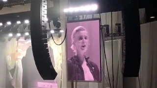 Crowd Sings to Robyn at Madison Square Garden NYC 2019