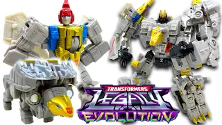 Transformers LEGACY Evolution Core Class DINOBOT SWOOP & SCARR + VOLCANICUS COMBINED Review