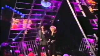 Bonnie Tyler & Shakin' Stevens - A Rockin' Good Way - Top Of The Pops 1984