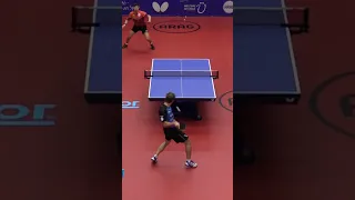 The hand switch master Timo Boll 🤯