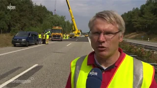 Nach Bus Unfall auf A19 Polizei ermittelt