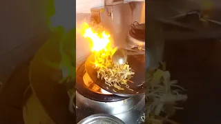 Extreme Chinese wok cooking || BBQ beef . #bbq_beef #wok #chinese_cooking .