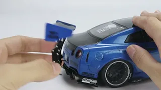 Solido 1:18 Nissan GT-R (R35) W/ Liberty Walk Body Kit 2.0 Metallic Blue 2020 (S1805801)