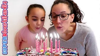 CUMPLEAÑOS!! 🎂 Fiesta, Tarta y Juego con Galletas. SUPERDivertilandia.