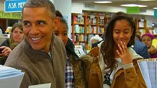 Raw: Obama Goes Shopping at DC Bookstore