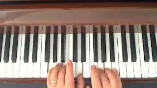 We Wish You A Merry Christmas - Piano lesson for beginners