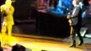 R.E.M. Driver 8 live at Madison Square Garden, NYC