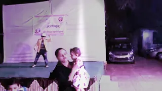 Dura - Daddy Yankee - Cute dance by small kid