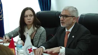 Встреча МИД КР Р. Казакбаева с Главой Миссии МККК в КР Карлосом Батальясом