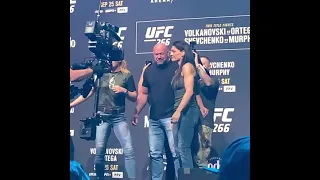 Staredown Between Valentina Shevchenko And Lauren Murphy|#MMA #SHORTS #VALENTINASHEVCHENKO #UFC266