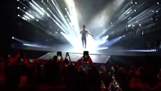 Tarkan'dan Harbiye'de "Yolla" ve "Kır Zincirlerini" Performansı (Harbiye 2019 Tarkan)