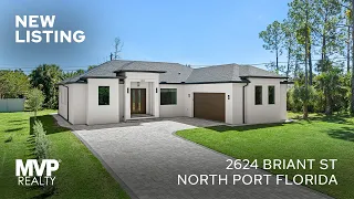 Inside a $495,999 LUXURY Family-Home in North Port Florida - Real Estate Tour Walkthrough