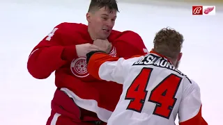 Klim Kostin fights against Nicolas Deslauriers from Flyers (25 jan 2024)