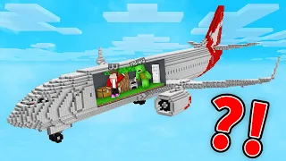 Mikey and JJ Survive Inside an AIRPLANE in Minecraft (Maizen)