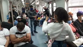geovan é Geovana a menor repentista do Brasil canta repente no trem e faz a alegria dos passageiros