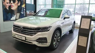 VOLKSWAGEN. TOUAREG ЗА 9 ЛЯМОВ. Запредельные цены и ПУСТОТА В ДИЛЕРСКОМ ЦЕНТРЕ.