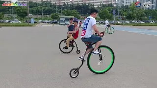 Penny Farthing with Ongals 페니파딩 빈폴자전거