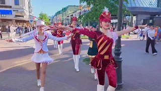 Заслуженный ансамбль мажореток "Victory" на торжественной проходке в честь праздника 1 мая