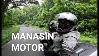 Manasin Motor Yamaha Xmax ke Waduk Cirata, Purwakarta
