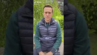 НАВАЛЬНЫЙ ТАНЦУЕТ ПОД МЕНЯ ЗОВУТ ВИТАЛЯ | Навальный Тикток, TikTok