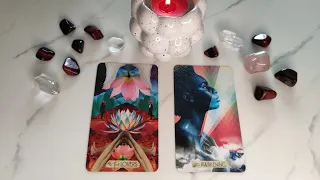 🔥 Cine se întoarce în viața ta din trecut? 💕🔥 Alege O Carte Etalare Tarot Dragoste