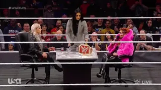 Becky Lynch & Liv Morgan Contract Signing