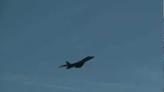 B1 Bomber (Lancer) Full Afterburner High Speed Pass and Roll