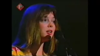 Nanci Griffith - There's A Light Beyond These Woods ( Mary Margaret )