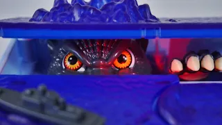 Godzilla Bank (Automated Godzilla Coin Bank Toy) Shine