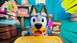 BLUEY Learns About Allergies! 😧 | Pretend Play with Bluey Toys | Bunya Toy Town