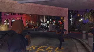 Aliens Invade PillBox Hill (LA) GTA V