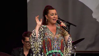 Trijntje Oosterhuis & Dutch Concert Big Band  - Jazz in Duketown ( live concert)