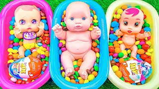 Satisfying Video - Rainbow Mixing Candy in Three BathTubs with 3 Magic Dolls & Skittles Cutting ASMR