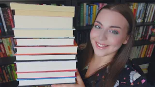 The angriest I've ever been at a book? 😡 | August 2022 Reading Wrap Up