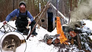 Winter Survival Trapping Challenge (Deadly Techniques) - Eating Whatever I Catch!