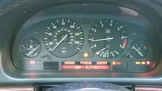 2003 BMW 530i Hidden Menu - Battery Voltage