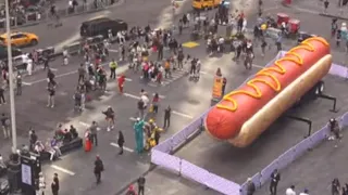 Searching for the world's biggest Hot Dog 🌭