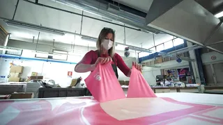 How a legendary jersey's made (Maglia Rosa )