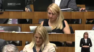 09 Plenarsitzung des Nationalrats Teil 1 Beate Meinl Reisinger NEOS 2015 09 23 0900 tl 06 Politik