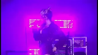 Miley Cyrus - SMS Bangerz (Live from ACL Festival)