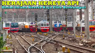 Aktivitas Kereta Api, Lokomotif, Dan Kereta KRL Terbaik Di JAKK Disore Hari