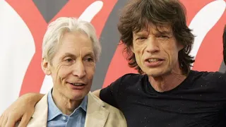Rolling Stone, Mick Jagger Warms-up, Charlie Watts Ruins His Outfit & Ron Wood Kisses Mick Jagger